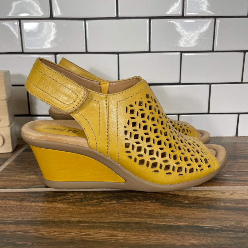 Earth Cascade Womens Size 7.5 Shoes Yellow Leather Peep Toe Slingback Sandal - Picture 4 of 15